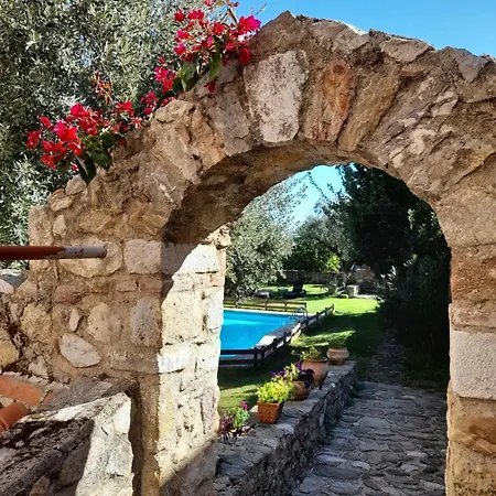 Byzantion Hotel Mystras